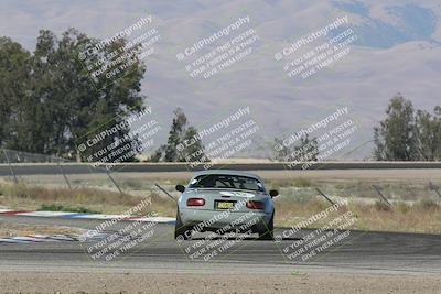 media/Jun-02-2024-CalClub SCCA (Sun) [[05fc656a50]]/Group 3/Qualifying/